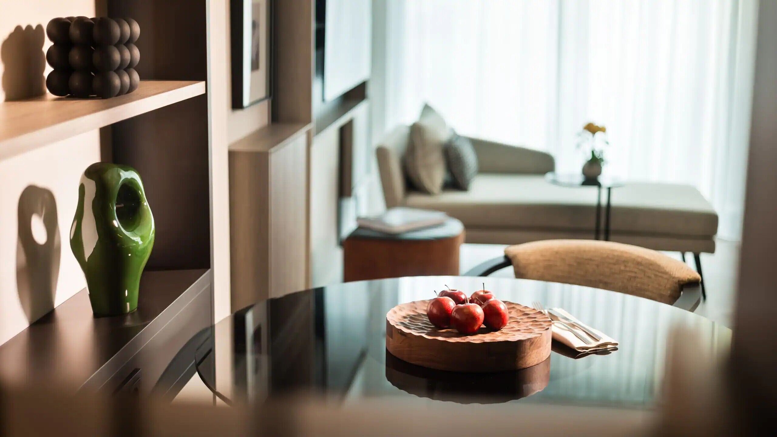 Suite (Ambassador, 2 Twinbed & 1 Sofabed) | Living area