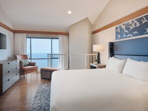 Premium bedding, pillowtop beds, in-room safe, desk - Hyatt Vacation Club At Highlands Inn (Carmel)