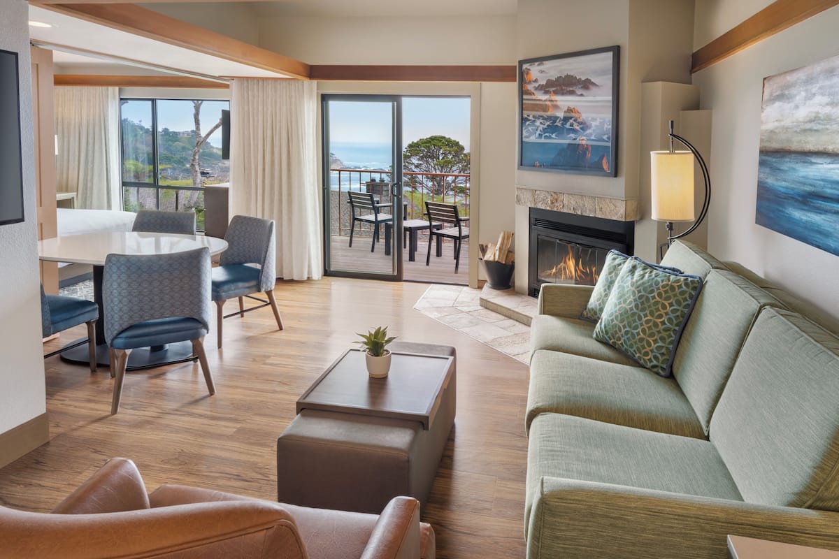 Villa, 2 Bedrooms | Living area | Fireplace