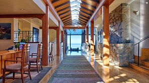 Lobby - Hyatt Vacation Club At Highlands Inn (Carmel)