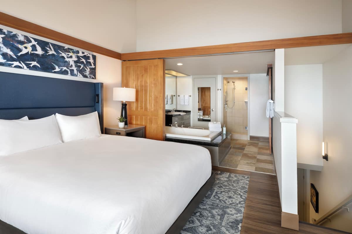 2 bedrooms, premium bedding, pillow-top beds, in-room safe