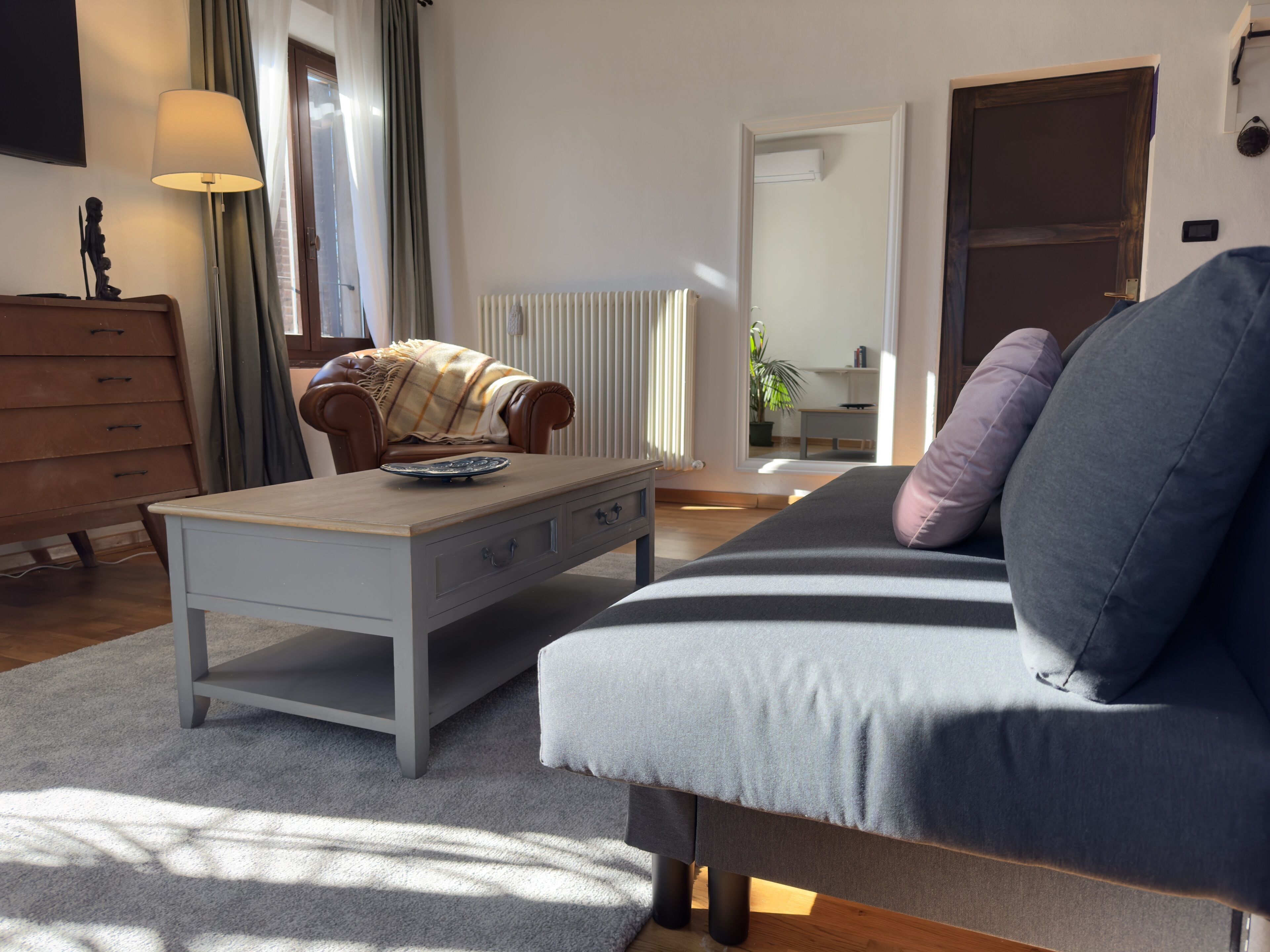 Family Quadruple Room, 1 King Bed with Sofa bed | Desk, laptop workspace, blackout drapes, free WiFi