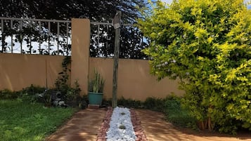 Standard Room | Garden view