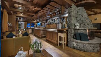 Bar (in der Unterkunft)