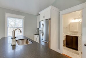 Fridge, microwave, dishwasher, coffee/tea maker