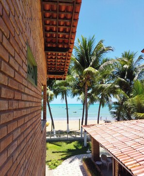 Individually decorated, free WiFi, bed sheets