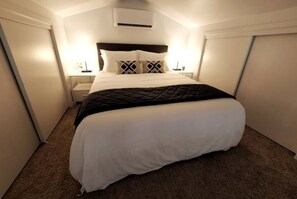 1 habitación, tabla de planchar con plancha, wifi y ropa de cama 