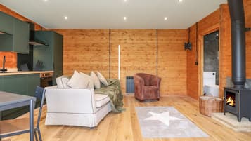 2 habitaciones, decoración personalizada y muebles diferentes