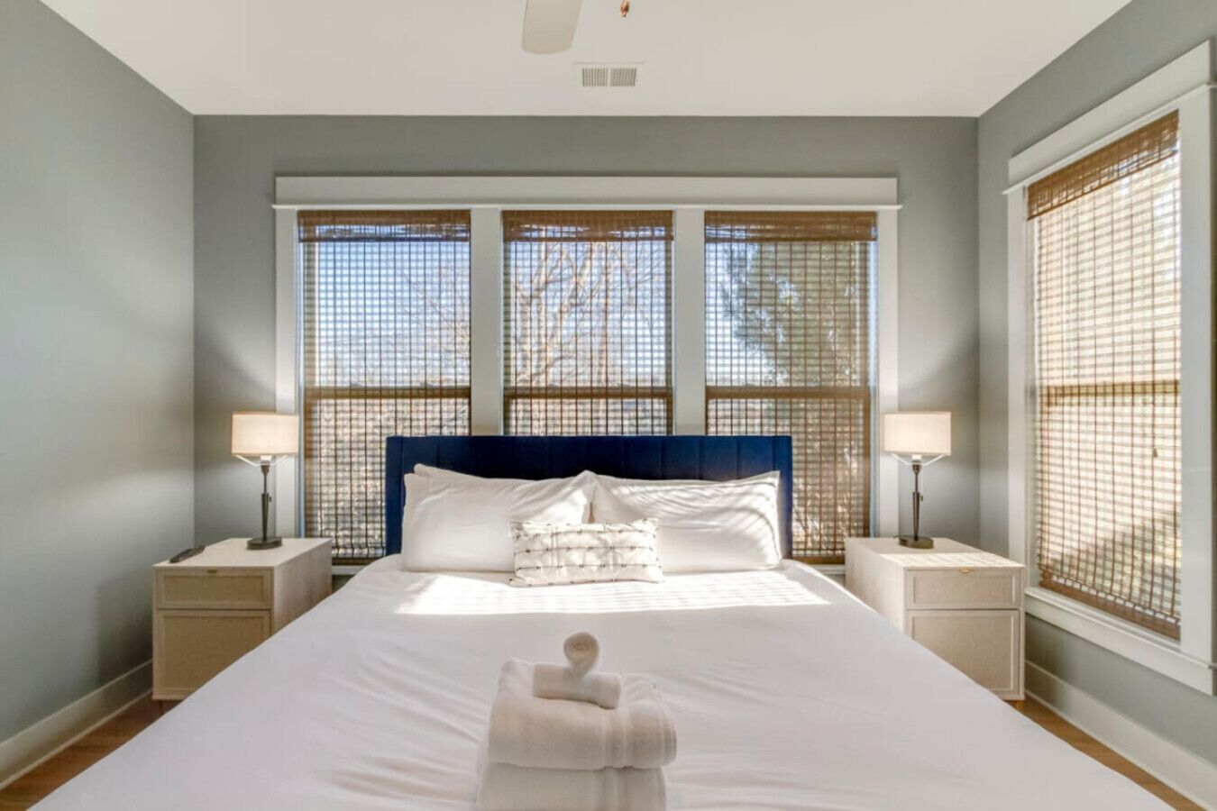 4 bedrooms, desk, iron/ironing board, WiFi