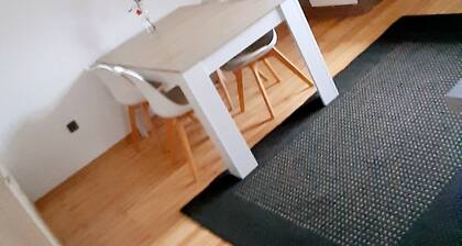 Gemütliche und renovierte Ferienwohnung 70 m2