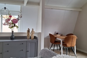 Dining - De Pottenbakkerij, a new appartment in central Noordwijk (Noordwijk)