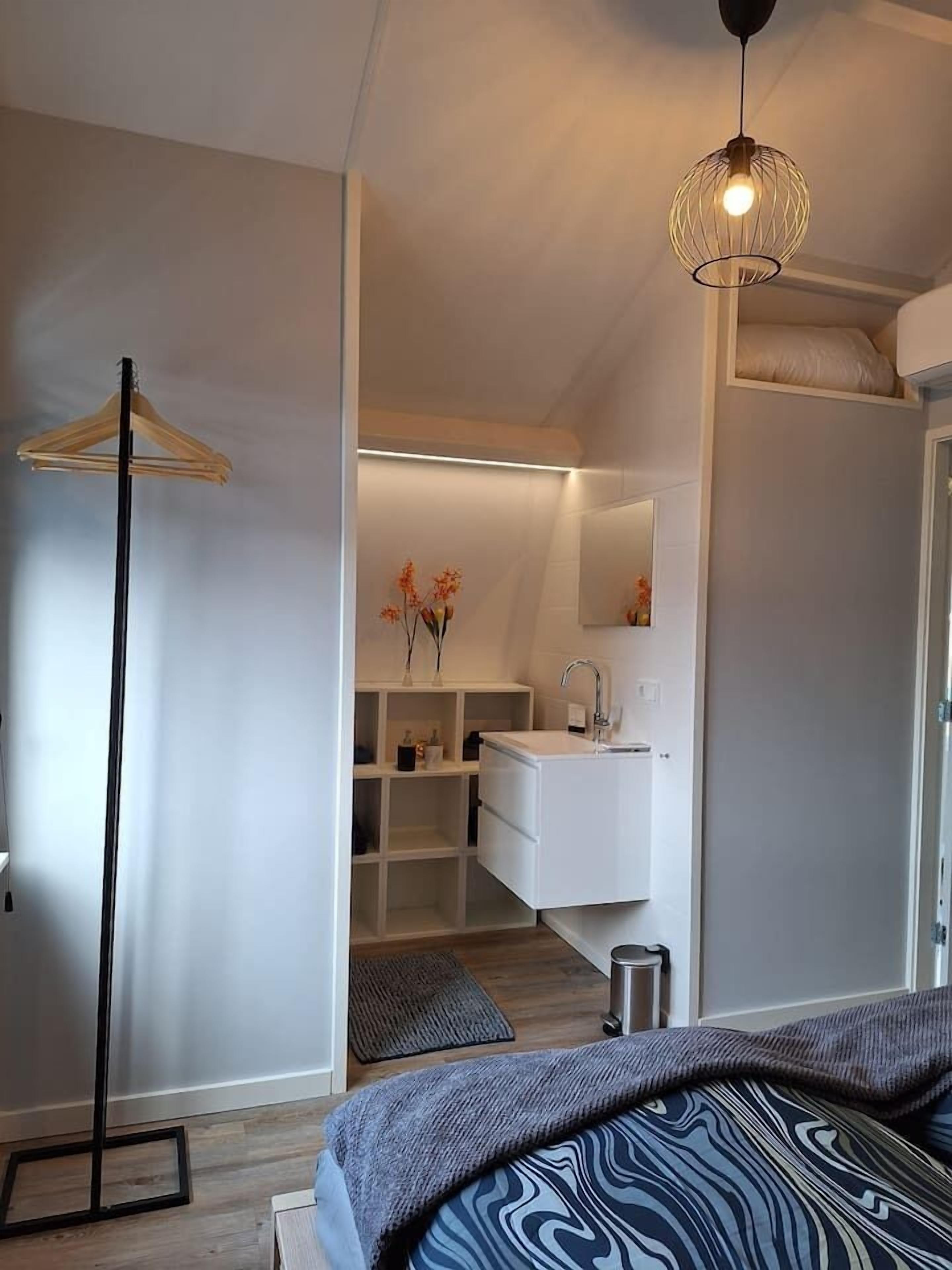1 chambre, bureau, Wi-Fi, draps fournis