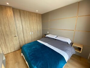 1 bedroom, in-room safe, WiFi, bed sheets