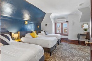 7 bedrooms, iron/ironing board, free WiFi, bed sheets