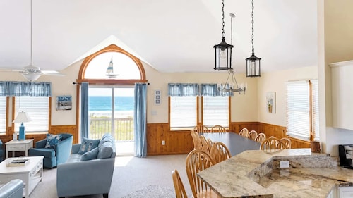 Rio Rodanthe | Oceanfront 8BR with Private Lazy River | Outer Banks, NC