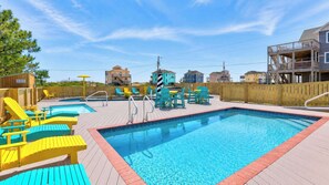 حمام سباحة