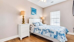 6 habitaciones, tabla de planchar con plancha y wifi 