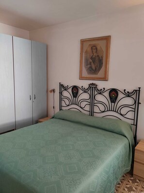 3 Schlafzimmer, Bügeleisen/Bügelbrett, WLAN, Bettwäsche