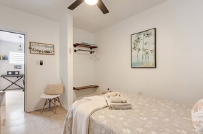 2 bedrooms, in-room safe, desk, iron/ironing board