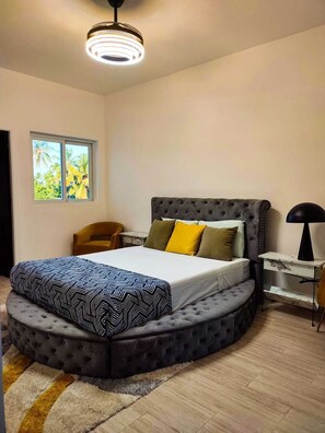 Dúplex exclusivo, 1 habitación | Caja fuerte, cortinas opacas, sistema de insonorización