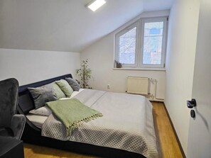 2 sovrum och sängkläder