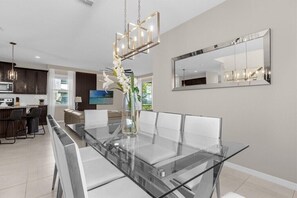 Dining - 7 Bedrooms/ 7 Bathrooms/ Solara (1815 SP) (Kissimmee)