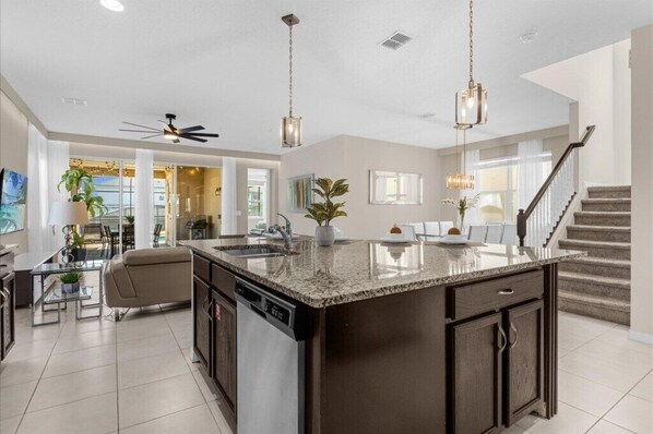 Interior - 7 Bedrooms/ 7 Bathrooms/ Solara (1815 SP) (Kissimmee)