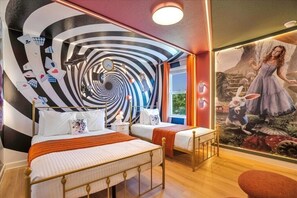 9 bedrooms, iron/ironing board, WiFi, bed sheets