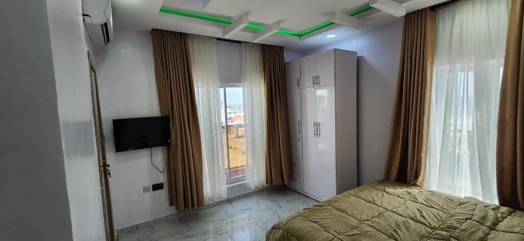 2 Schlafzimmer, Schreibtisch, Bügeleisen/Bügelbrett, kostenloses WLAN