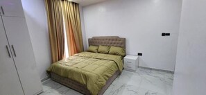 2 soveværelser, skrivebord, strygejern/strygebræt, gratis Wi-Fi