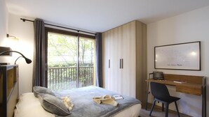 Unclassified image, 4 of 10, button - 300m from ski slopes, 2nd floor, balcony, tv, ski locker, 48m², Les 2 Alpes (Mont-de-Lans)