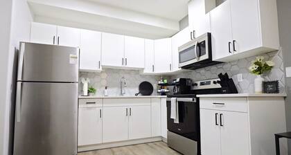 Queen Bed|Near Airport|Kids Playground|Disney+