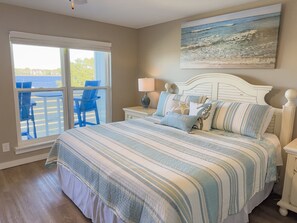 2 室のベッドルーム、アイロン / アイロン台、WiFi (無料)、ベッドシーツ