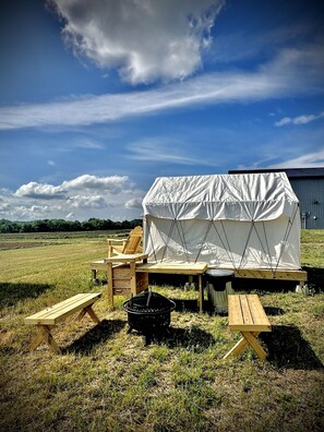 Property grounds - Allenbrooke Farms Glamping Tent 1 (Spring Hill)