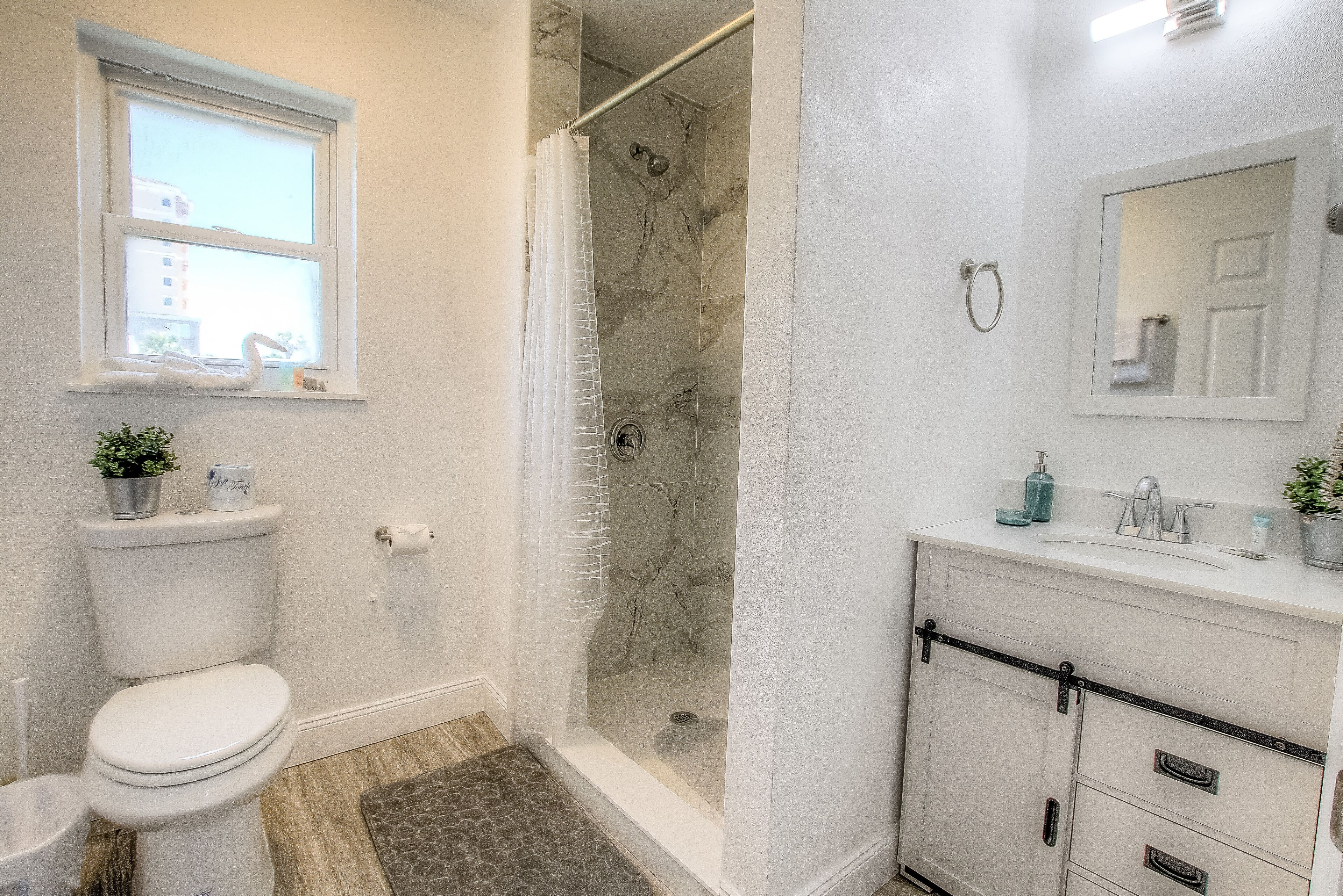 Photo - Holiday Inn Express & Suites Oceanfront Daytona Beach Shores by IHG