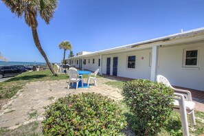 Exterior - Daytona Shores Inn & Suites (Daytona Beach Shores)