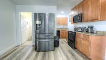 Condo família, várias camas, 2 banheiros, vista para o oceano | Cozinha privada | Micro-ondas, cafeteira/chaleira, torradeira