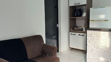 Basic House | Living area | 40-inch Smart TV with cable channels, Netflix, streaming services