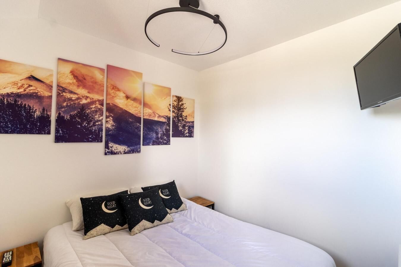 50m From Ski Slopes, 2nd Floor, Fitness, Swimming Pool, Sauna, Balcony, Fireplace Or Stove, Tv - Les Orres