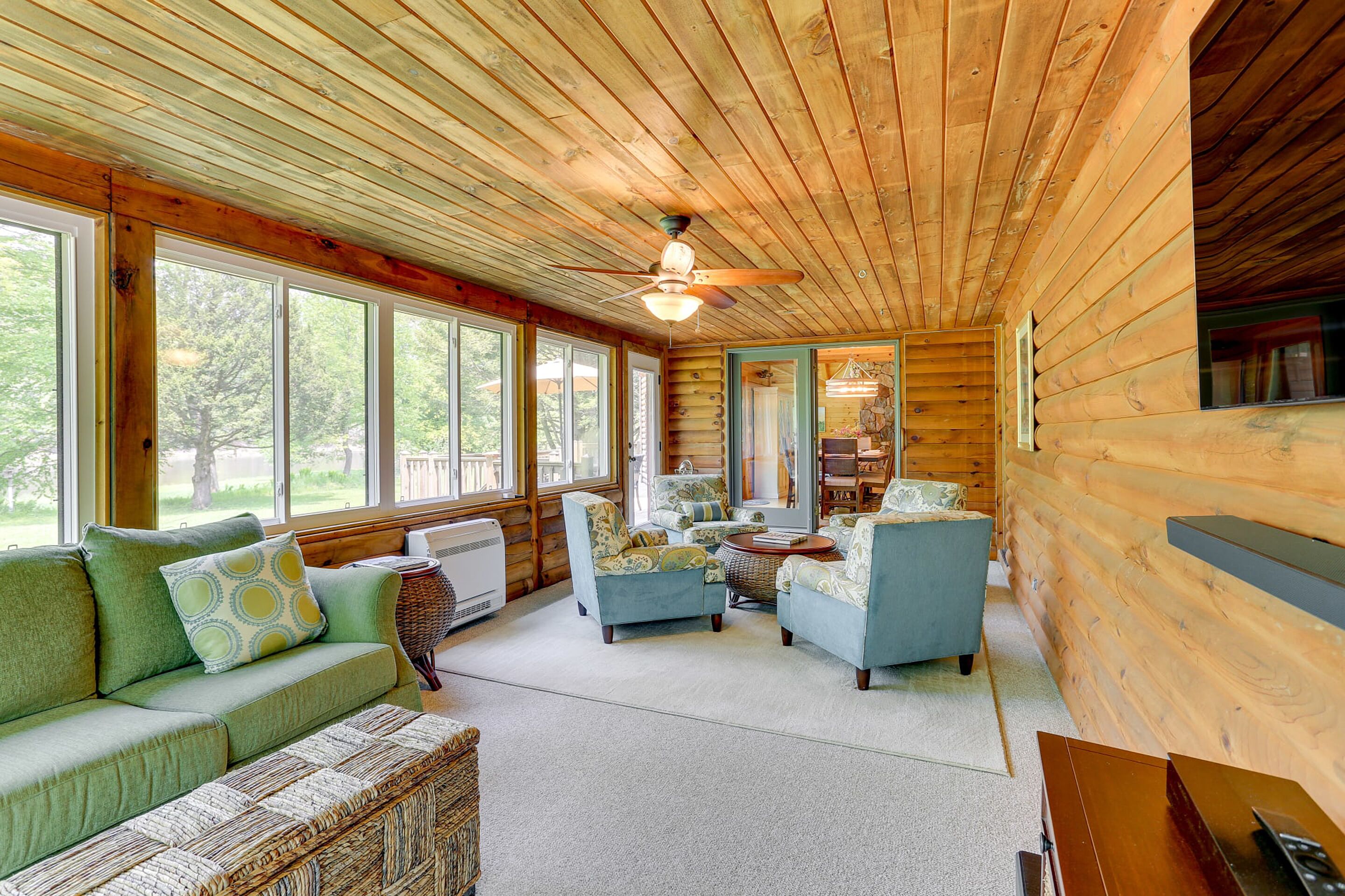 5 bilik tidur, Wi-fi percuma 