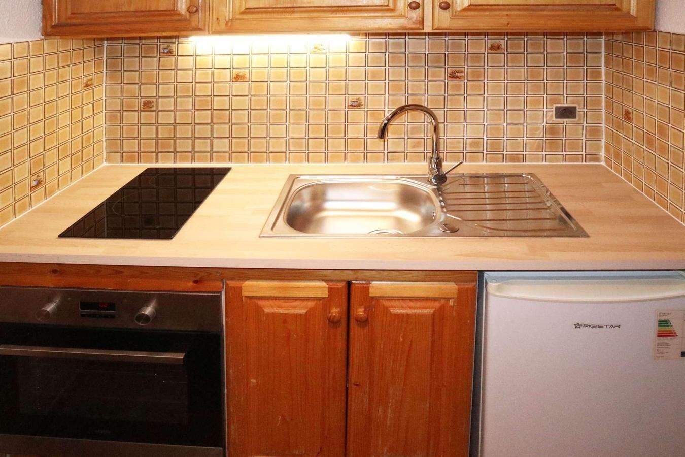 冰箱、微波炉、茶具/咖啡用具