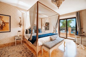 14 bedrooms, iron/ironing board, free WiFi, bed sheets