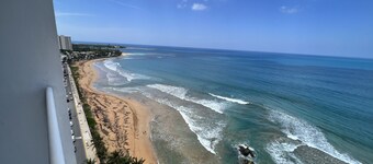Luquillo Oceanfront Balcony Suite Near El Yunque with private beach access