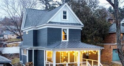 Historic Home w/ 2 King Beds & FAST Wifi Near Dwntn & Granite Peak Skiing/Hiking