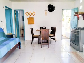 1 chambre, bureau, lit parapluie, Wi-Fi gratuit