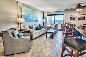 Smart TV - GULF VIEW DELUXE UNIT AT JETTY EAST- 1 FREE BEACH CHAIR SET UP EACH DAY OF YOUR (Destin)