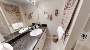 Hair dryer, towels - Updated, Gulf Front at Jetty East! One FREE Beach Chair Setup Daily! (Destin)