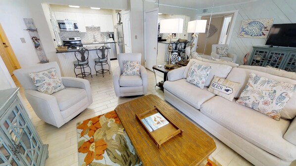 Smart TV, DVD player - LIGHT, BRIGHT, UPDATED GULF FRONT! 1 FREE BEACH CHAIR SET UP DAILY! (Destin)