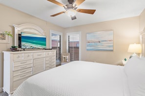 1 bedroom, iron/ironing board, free WiFi, bed sheets - Fabulous view of the Gulf and white sandy beach. One free beach chair set up dai (Destin)