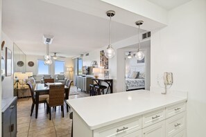 Interior - SUNSET JETTY VIEW! ENJOY 1 FREE BEACH CHAIR SET UP & UMBRELLA EACH DAY (Destin)